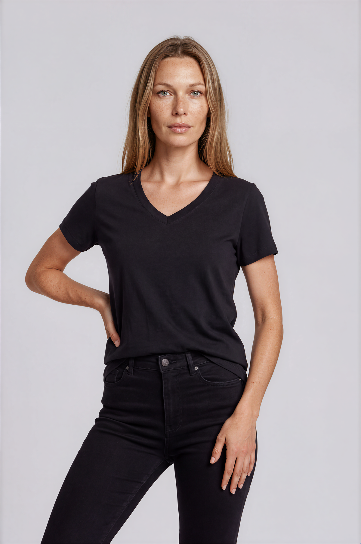 Camiseta Básica Premium Algodón Orgánico – Cuello Pico Mujer